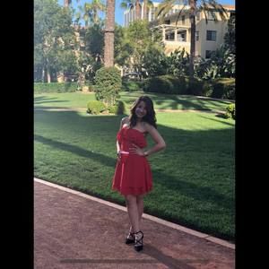 Meet your Posher, Pilar